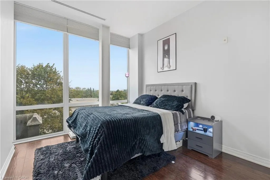 50 Murray Street W #403