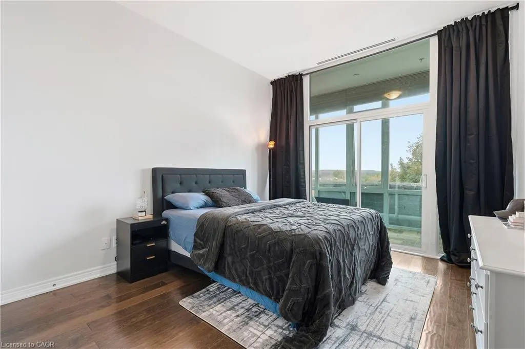 50 Murray Street W #403