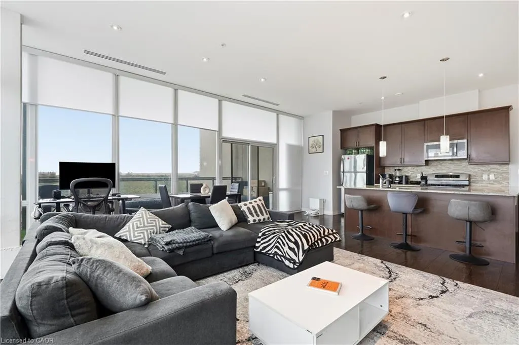 50 Murray Street W #403
