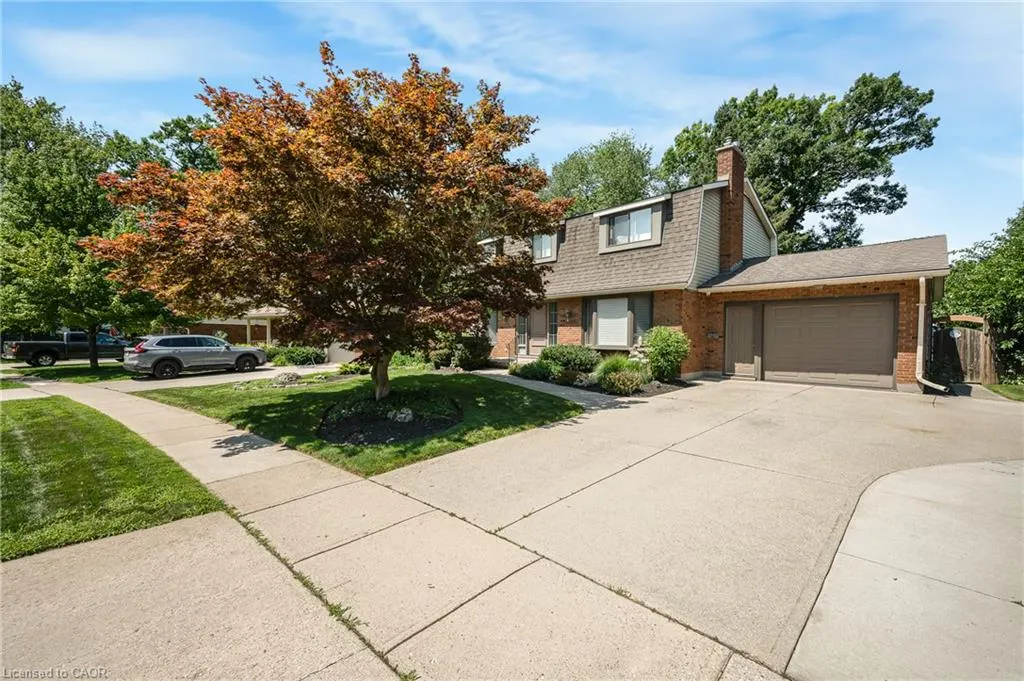 30 Westwood Crescent