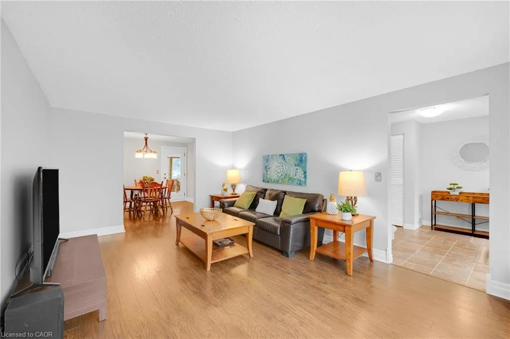 30 Westwood Crescent