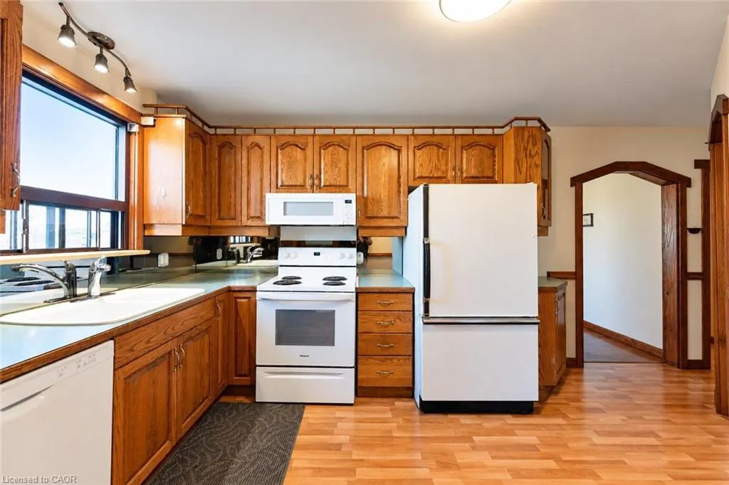 28 Shadyside Avenue