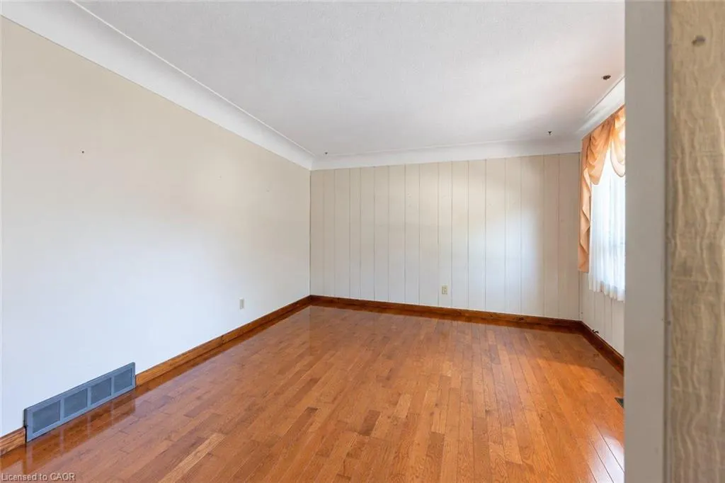 28 Shadyside Avenue