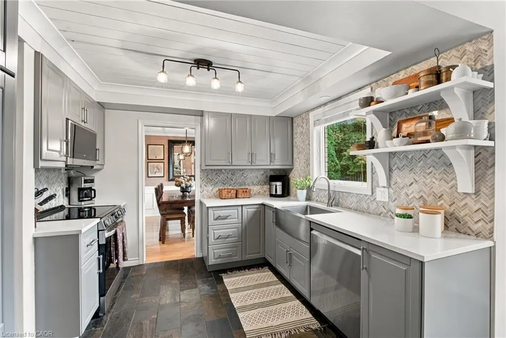 7 Colonel Butler Crescent