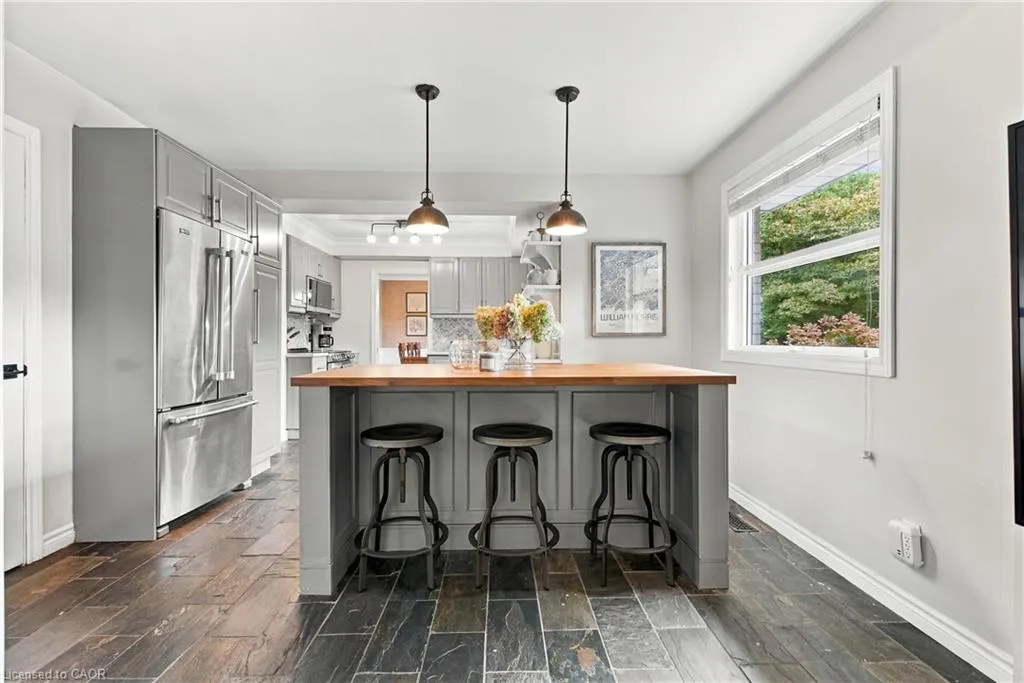7 Colonel Butler Crescent