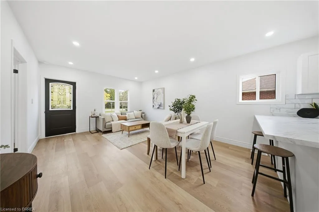 24 Park Road N