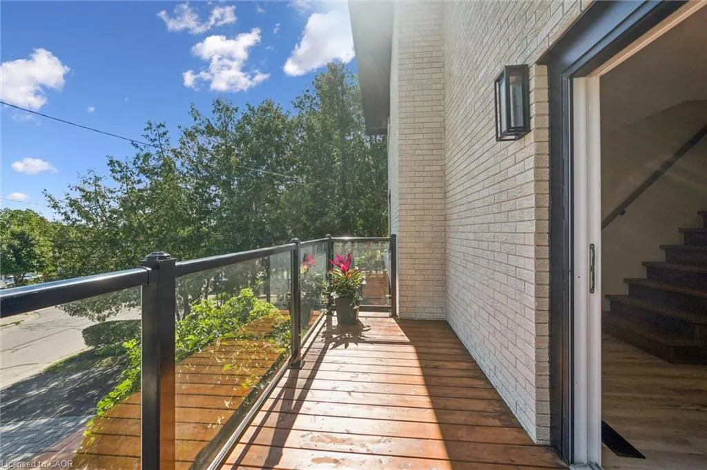 28 Borden Street