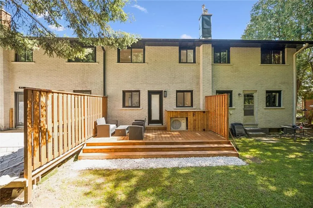 28 Borden Street