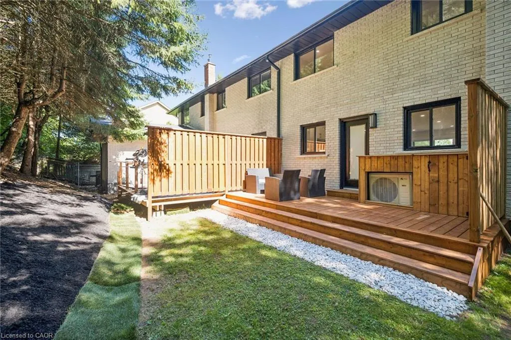 28 Borden Street