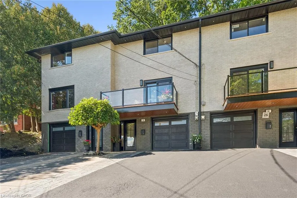 28 Borden Street