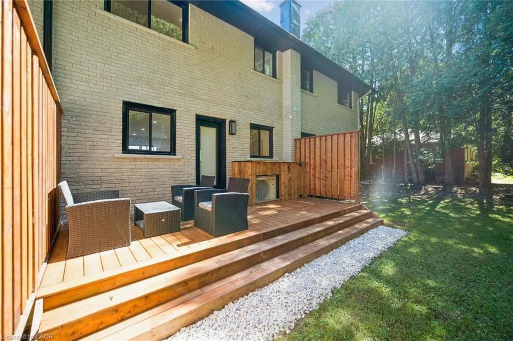 28 Borden Street