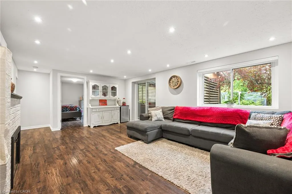 16 Downey Street