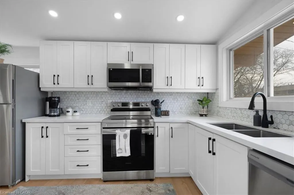 37 Lilacside Drive