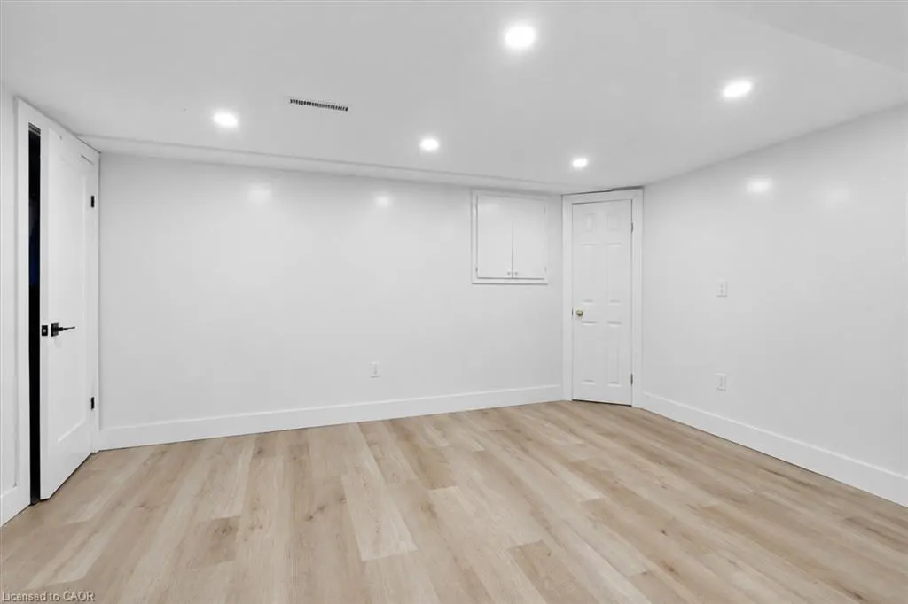 37 Lilacside Drive