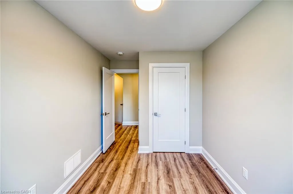 292 Vine Street #20