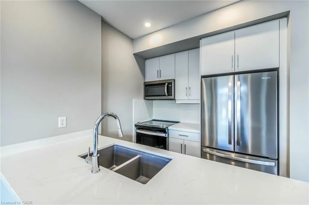 292 Vine Street #20