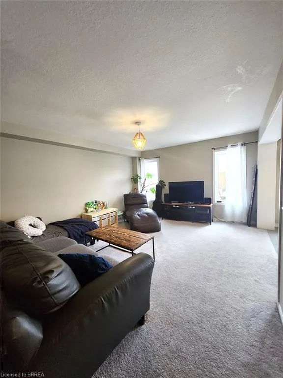 111 Warner Lane