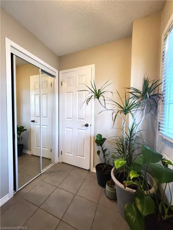 111 Warner Lane