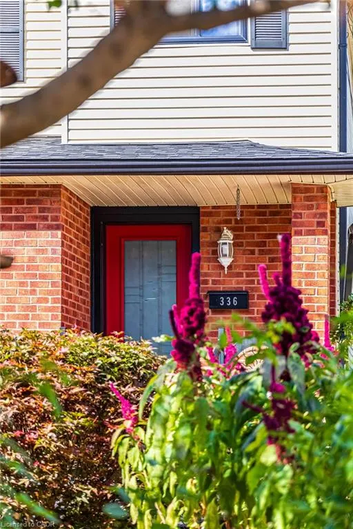 336 Jackson Street W