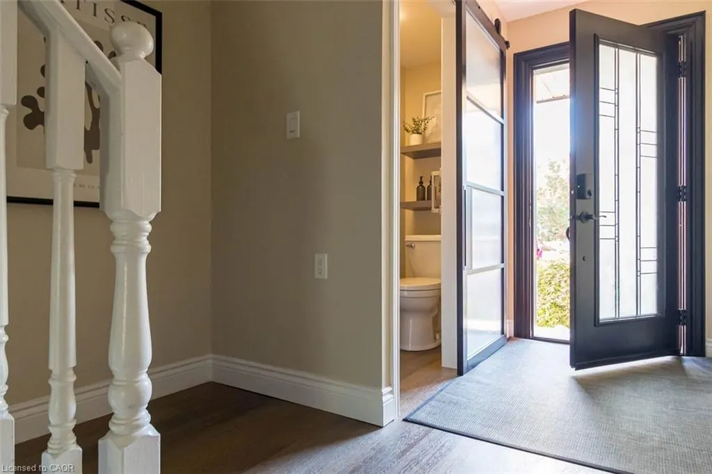 336 Jackson Street W