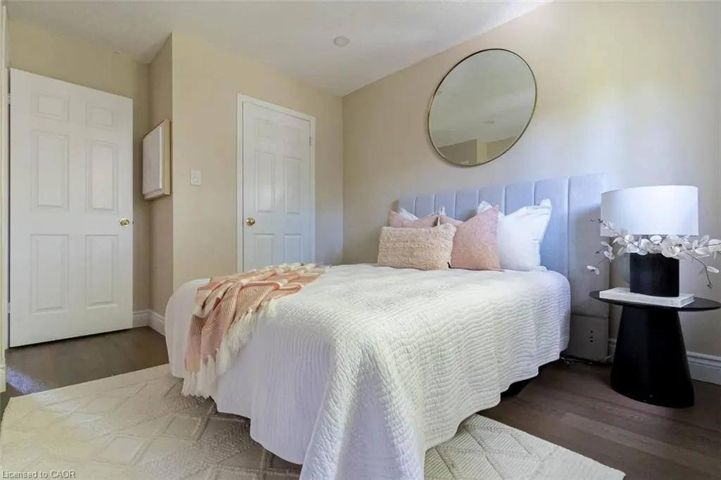 336 Jackson Street W