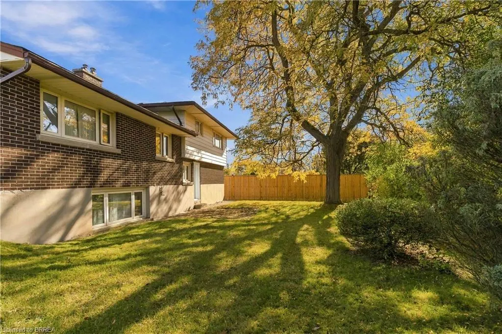 47 Evergreen Crescent
