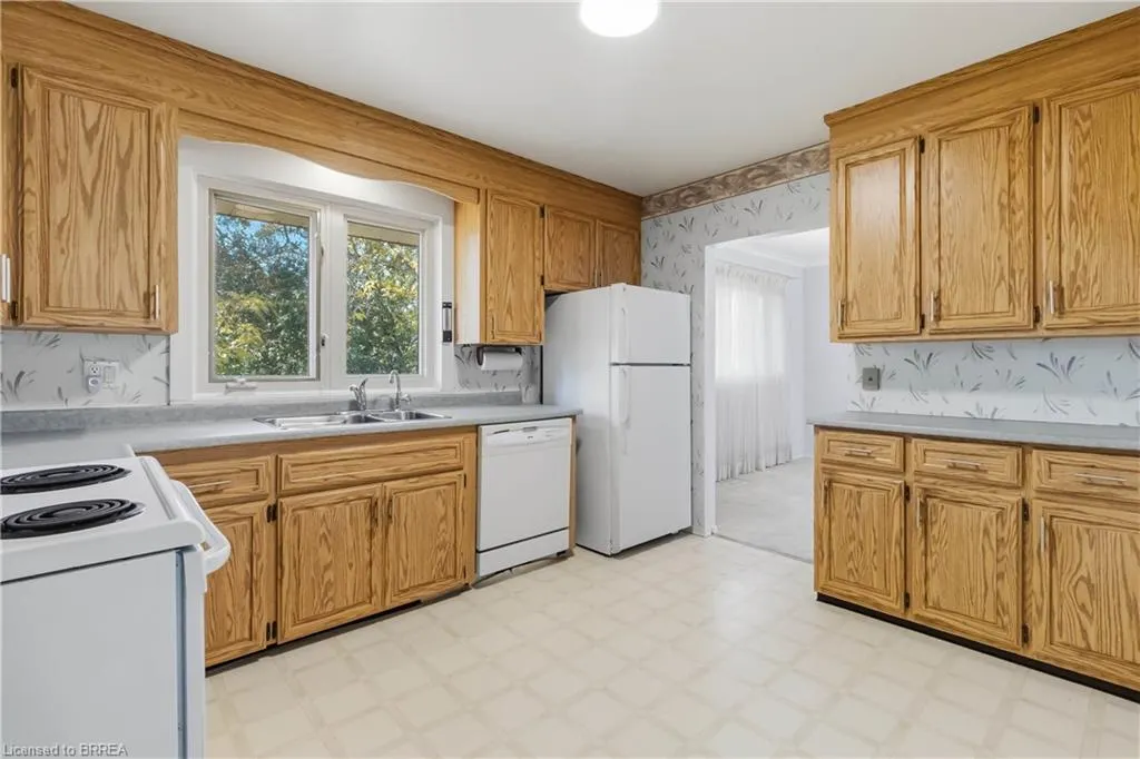 47 Evergreen Crescent