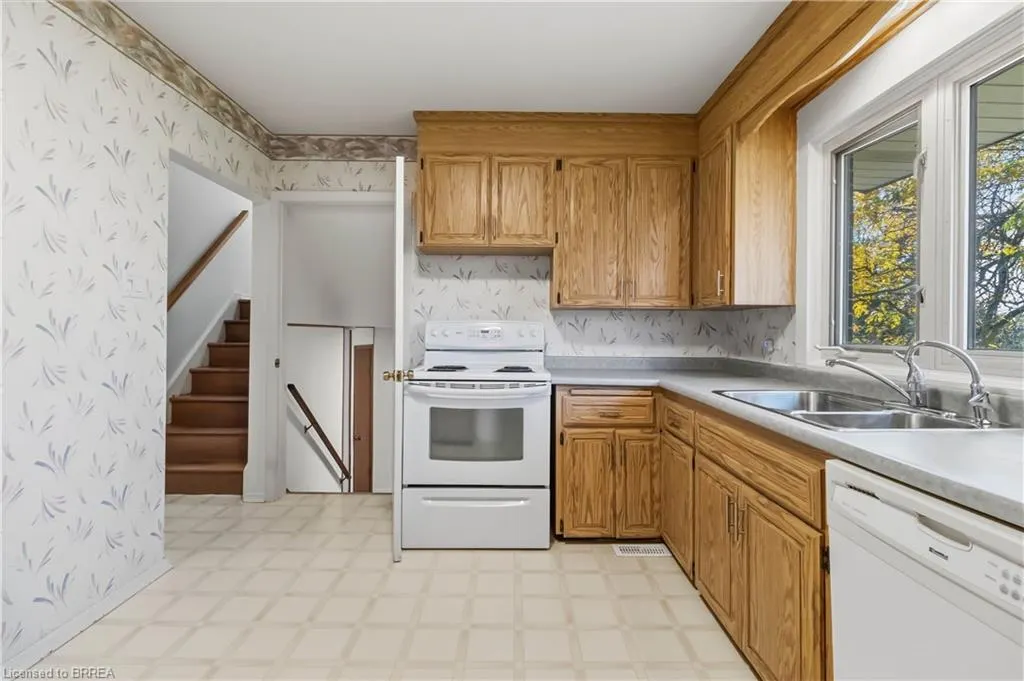 47 Evergreen Crescent