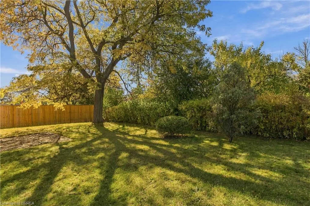 47 Evergreen Crescent