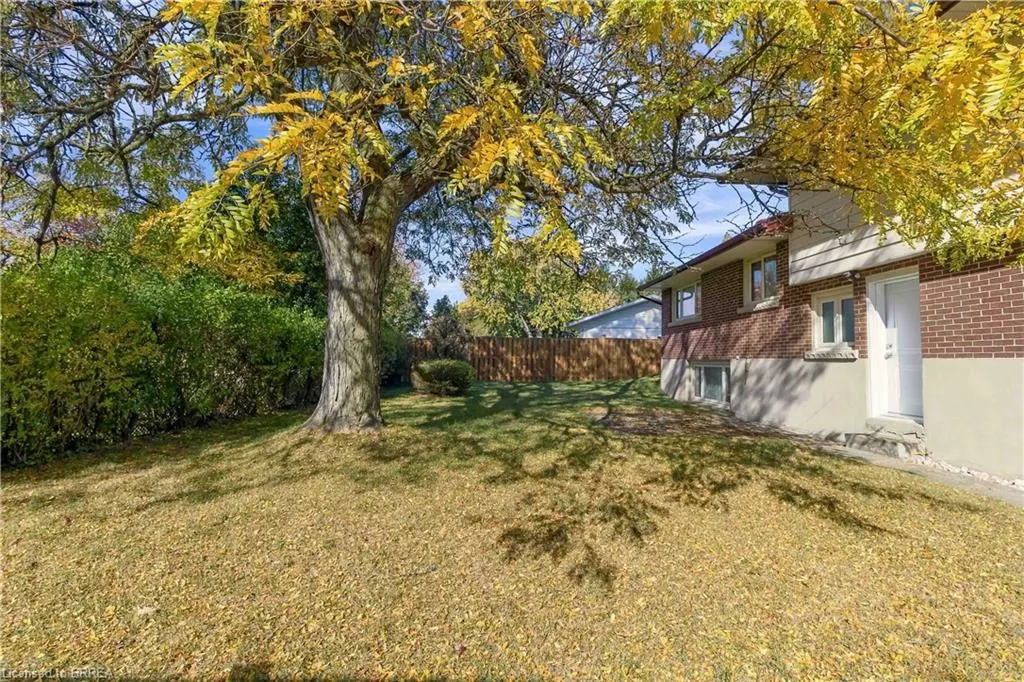 47 Evergreen Crescent