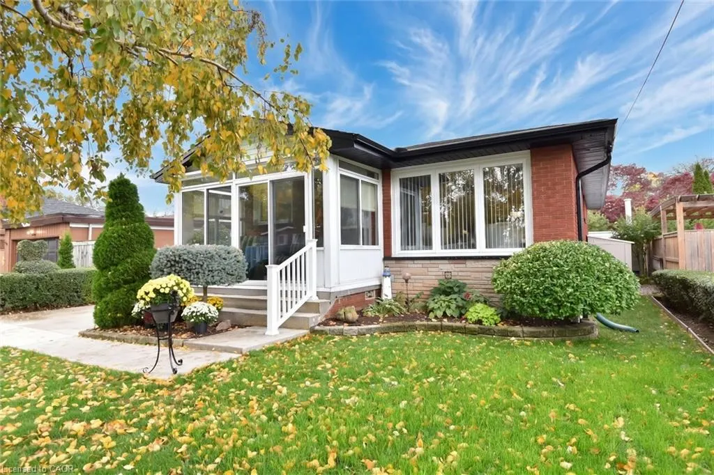 137 Fielding Crescent