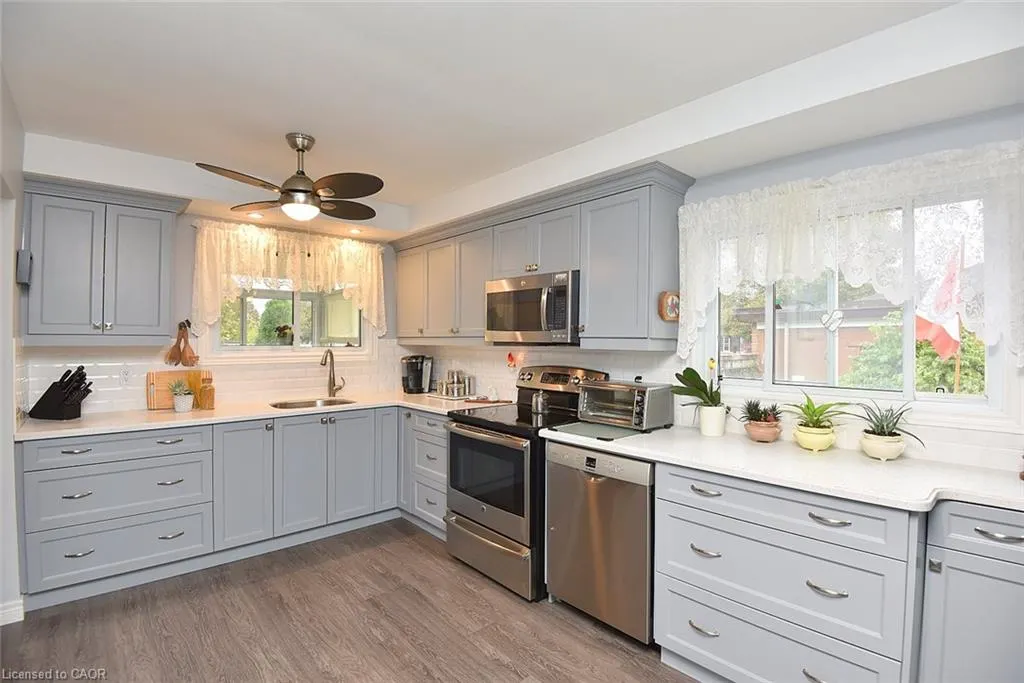 137 Fielding Crescent