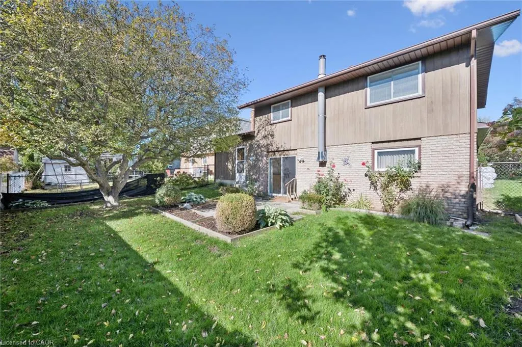 43 Lewis Crescent