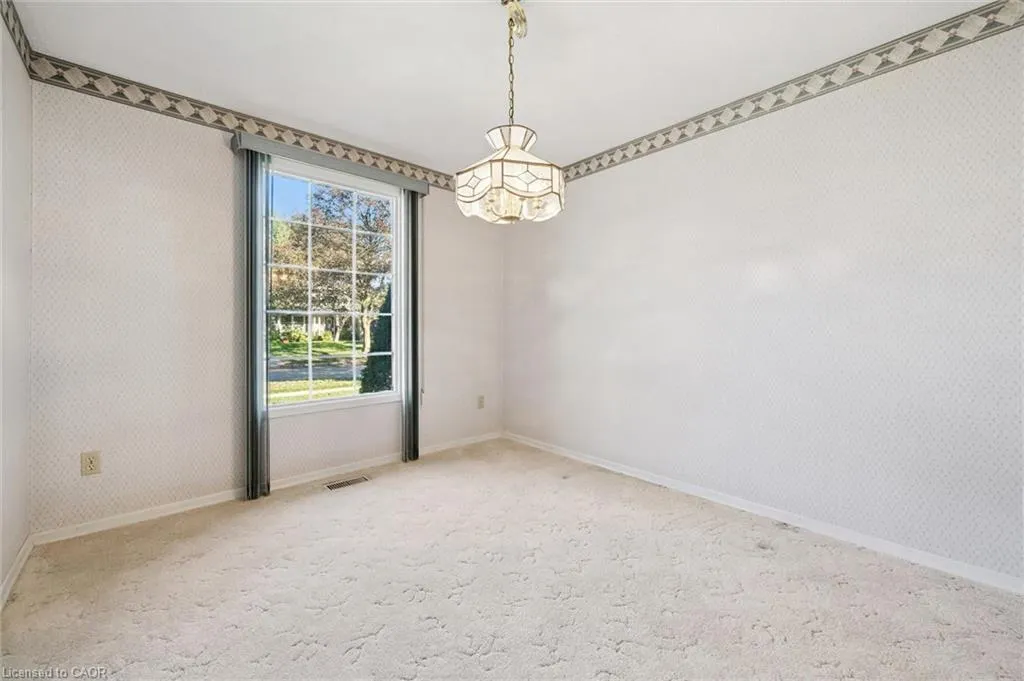 43 Lewis Crescent