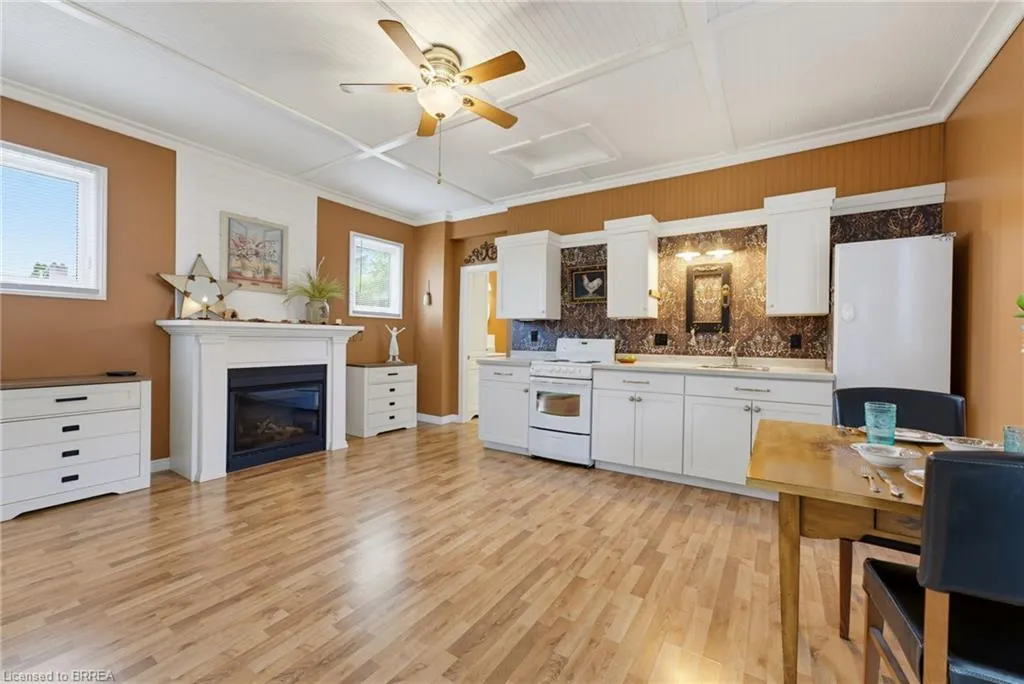 46 Garden Crescent