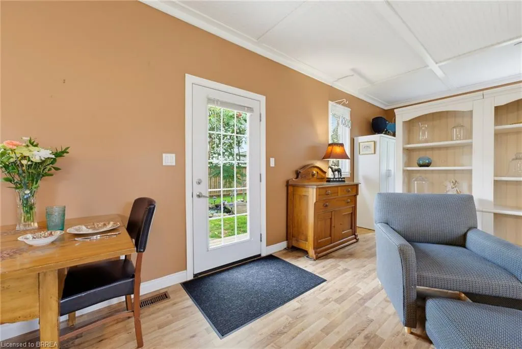 46 Garden Crescent