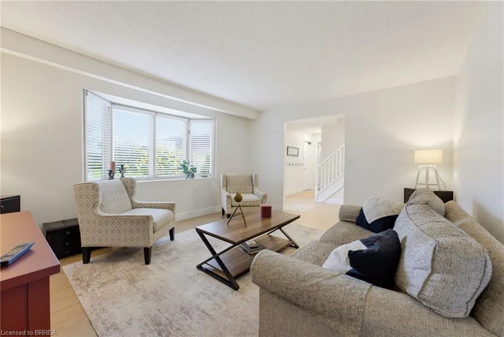 46 Garden Crescent