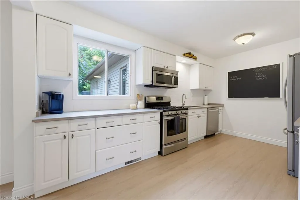 46 Garden Crescent