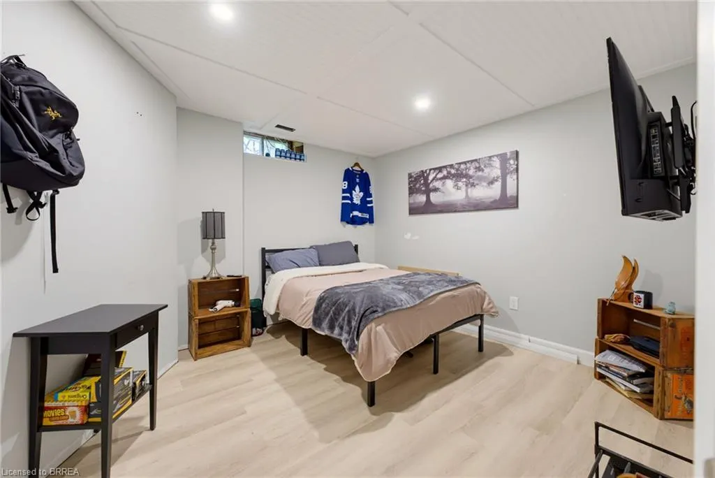 46 Garden Crescent