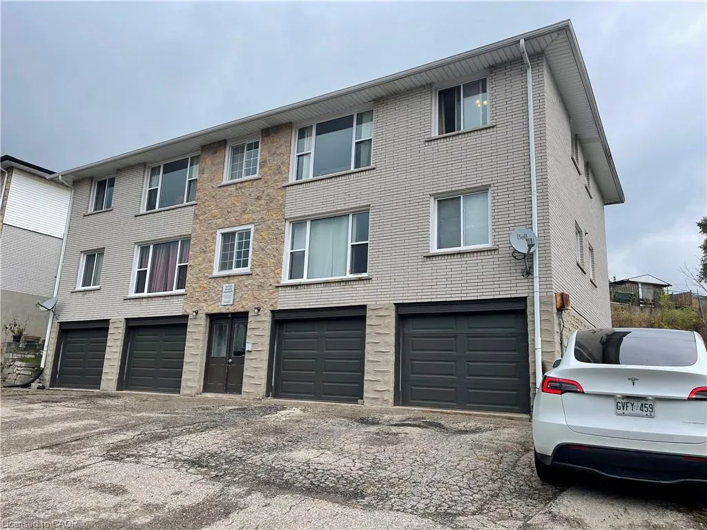 15 Glen Road