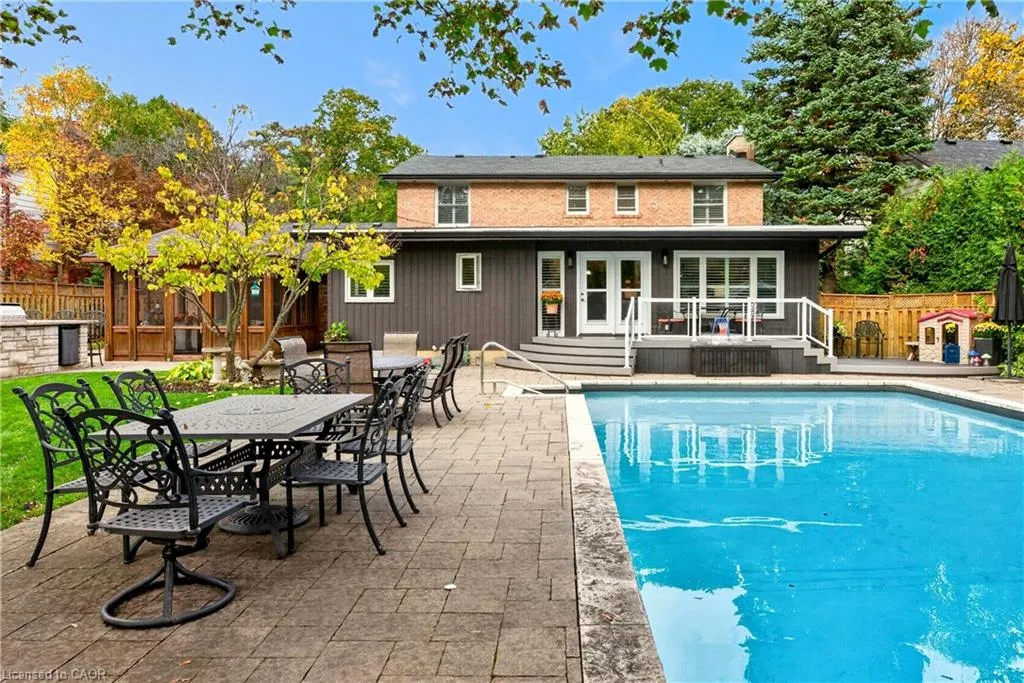 29 Woodside Drive