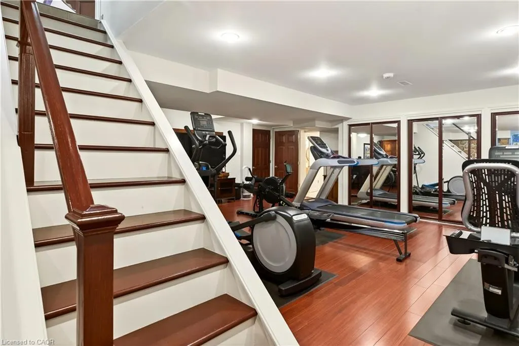 29 Woodside Drive