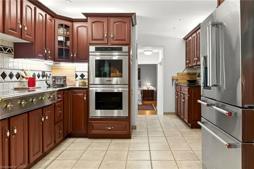 29 Woodside Drive