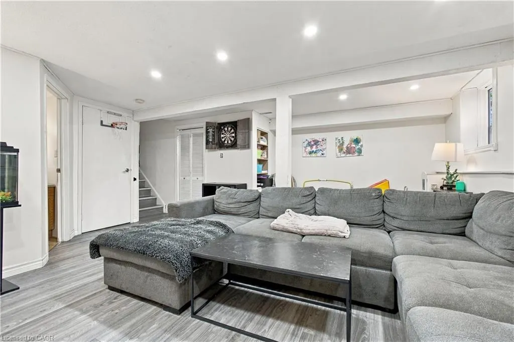 74 Homestead Place