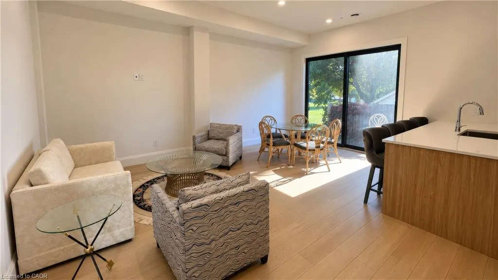 512 Bay Street #1