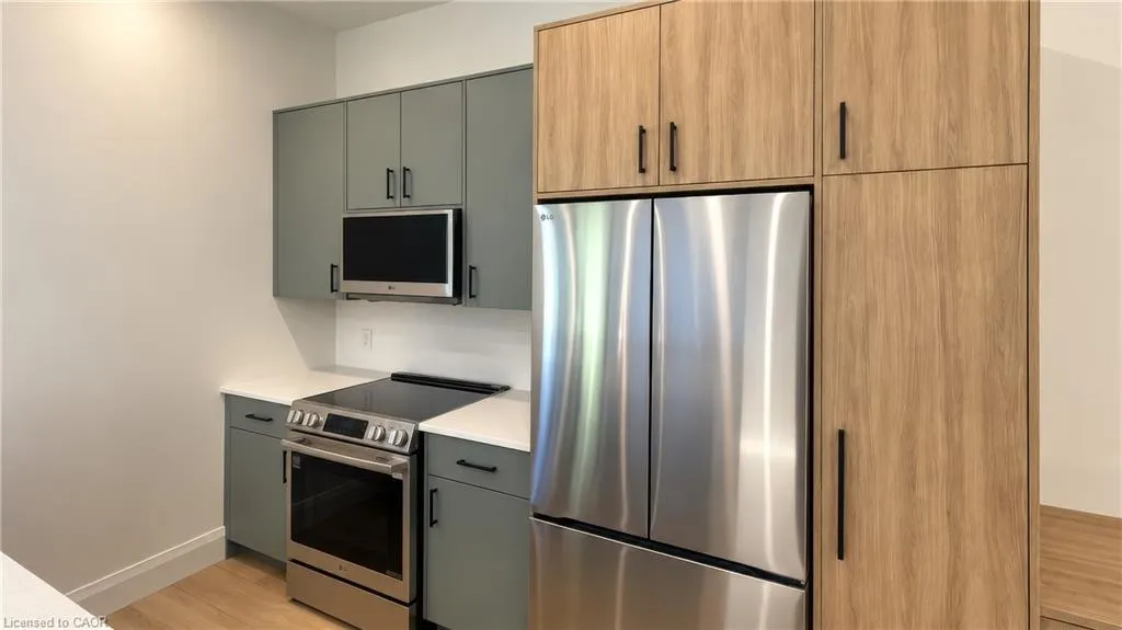 512 Bay Street #1