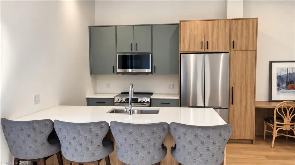 512 Bay Street #1