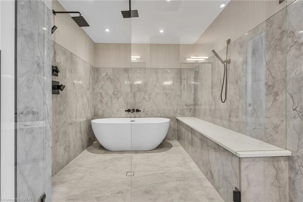 920 Thomas Pedder Court