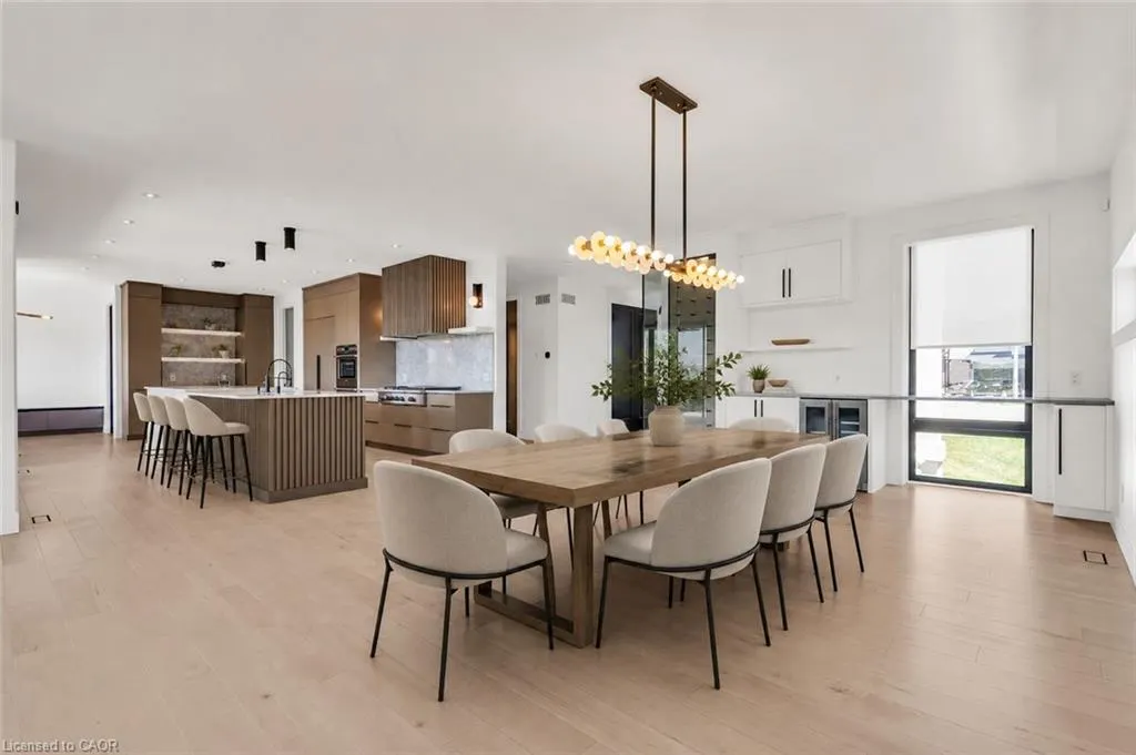 920 Thomas Pedder Court