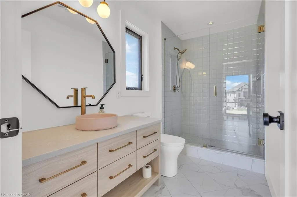 920 Thomas Pedder Court